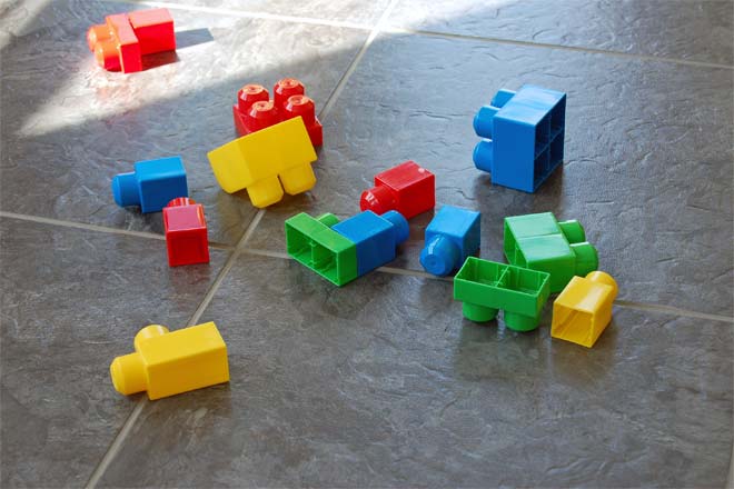 Lego Vs Mega Bloks Difference And Comparison Diffen