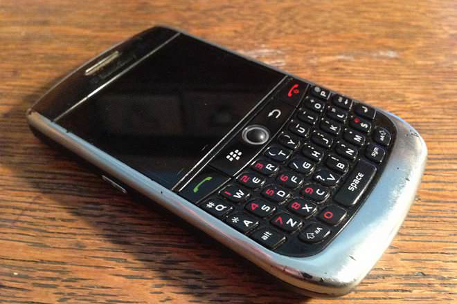 Research In Motion BlackBerry Curve 8900
