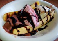 A banana split with ice cream.