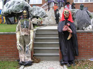 Spooky halloween decorations